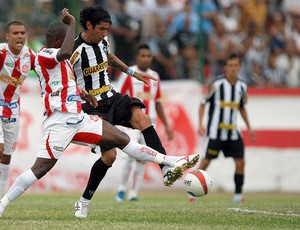 Loco Abreu Botafogo x Bangu (Foto: Fabio Castro / AGIF)