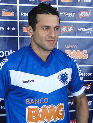 Bobo é apresentado no Cruzeiro (Foto: Tarcisio Badaró / GLOBOESPORTE.COM)