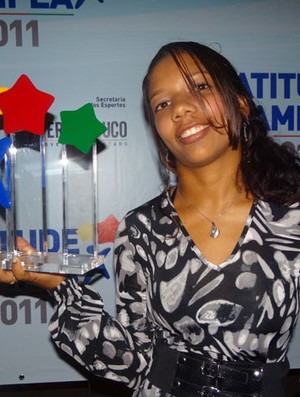 Jenifer Martins foi eleita a melhor paratleta de Pernambuco (Foto: Terni Castro, GLOBOESPORTE.COM)