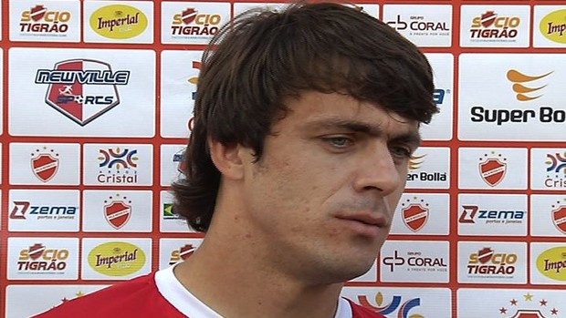 Michel Alves, goleiro do Vila Nova (Foto: Reprodução/TV Anhanguera)