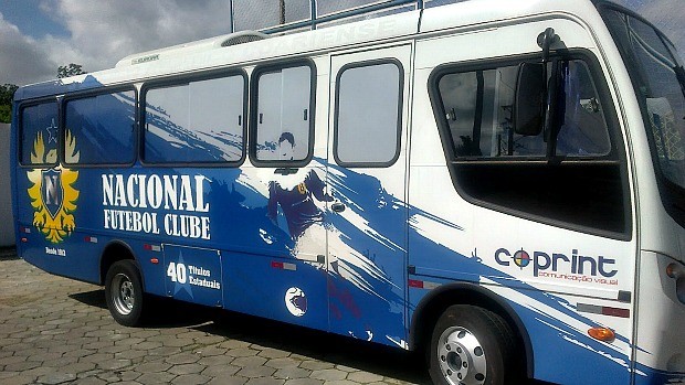 Ônibus do Nacional-AM (Foto: Reprodução)