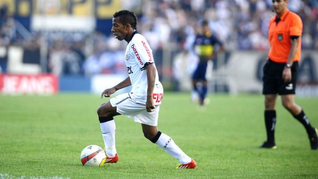 Vitor Junior, do Corinthians (Foto: Marcos Ribolli / globoesporte.com)