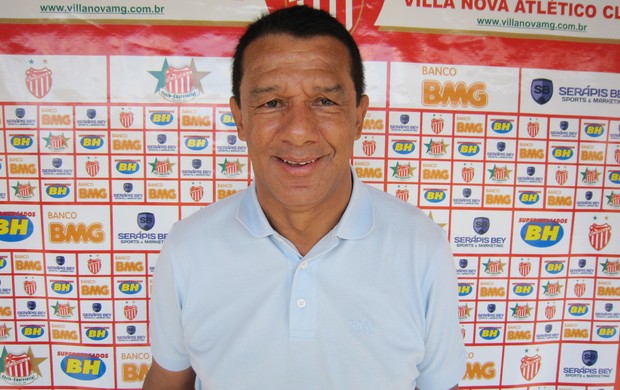 Mauro Fernandes é apresentado no Villa Nova (Foto: Divulgação / Villa Nova)
