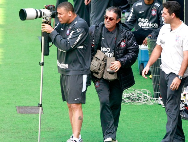Ronaldo, tira foto. Corinthians