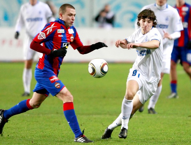 Lance do jogo entre CSKA e Krylya Sovietov 