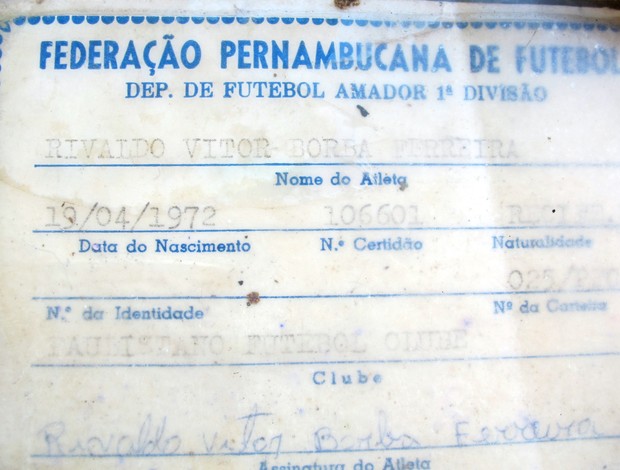 Registro de Rivaldo no Paulistano (Foto: Marcelo Prado / GLOBOESPORTE.COM)