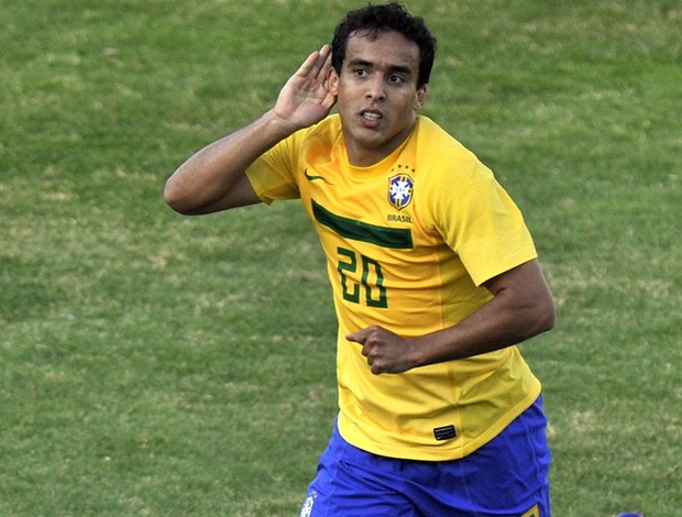 jadson brasil gol paraguai copa américa (Foto: agência AFP)