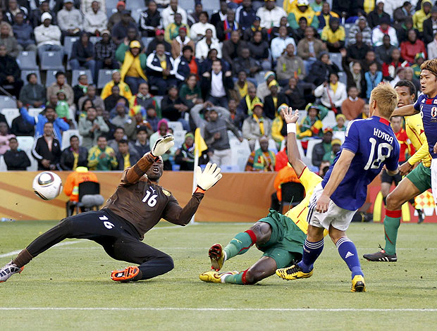 Keisuke Honda gol Japão contra Camarões