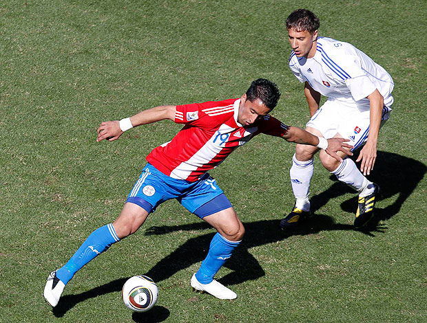 Lucas Barrios jogo Paraguai contra Eslováquia
