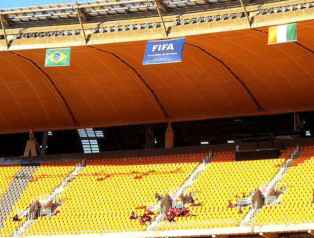 Soccer City preparativos Brasil x Costa do Marfim