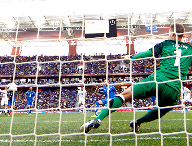 Vincenzo Iaquinta gol Itália contra Nova Zelândia