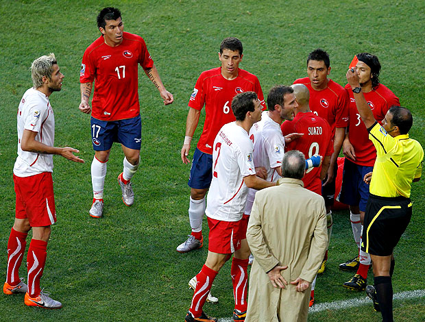 Valon Behrami cartão vermelho Suíça jogo Chile