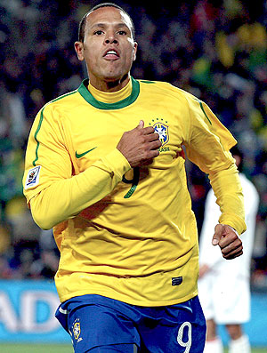 Luis Fabiano comemoração seleção brasileira