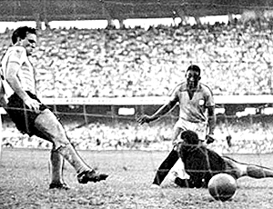 pelé brasil primeiro gol 7 de julho de 1957 copa roca maracanã
