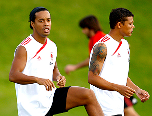 Ronaldinho Gaúcho e Thiago Silva Milan em treino