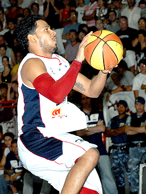 basquete ramon limeira campeão paulista (Foto: Maurício R. Martins / Divulgação)
