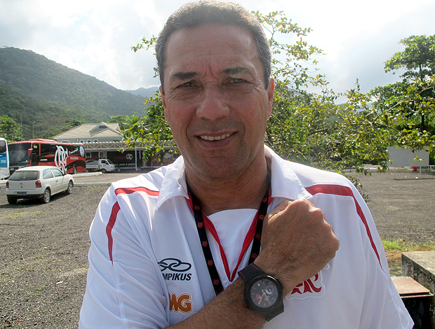 Luxemburgo relógio Flamengo (Foto: Richard Souza / Globoesporte.com)
