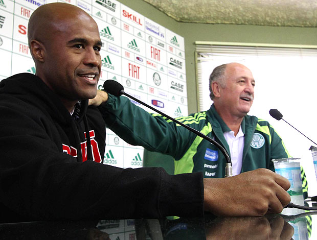 Marcos Assunção e Felipão durante coletiva do Palmeiras (Foto: Futura Press)