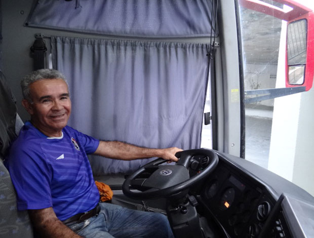 Quanto ganha um motorista de ônibus da Santa Cruz?