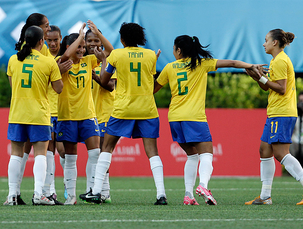 Debora de Oliveira gol Brasil Pan Guadalajara (Foto: Reuters)