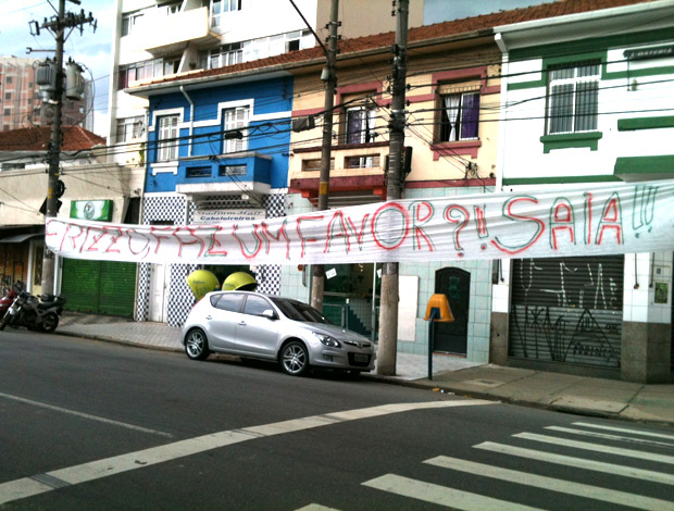 faixa protesto torcida palmeiras (Foto: Wagner Eufrosino / Globoesporte.com)