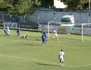 Gol de Paulinho Pimentel, do Conilon (Foto: Reprodução/TV Gazeta)