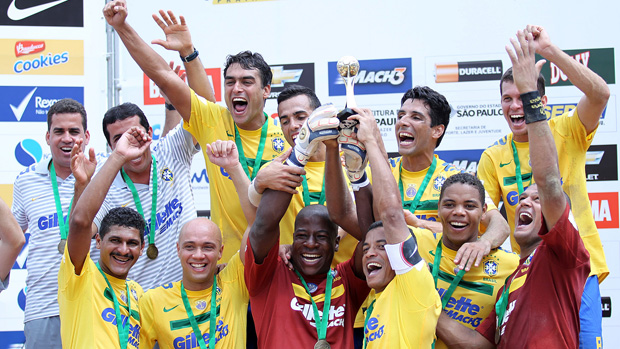 Seleção comemora - seleção brasileira futebol de areia desafio internacional (Foto: Wander Roberto e William Lucas/Inovafoto)