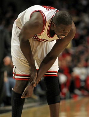 Luol Deng, do Chicago Bulls, machuca punho esquerdo (Foto: Getty Images)