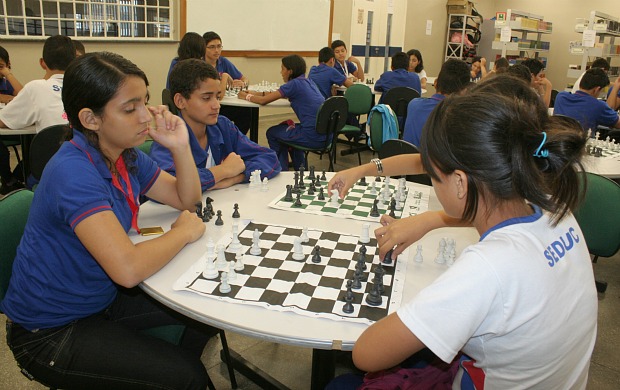 Aluna de 13 anos é campeã de xadrez dos JEAs em Manaus - Portal Em Tempo