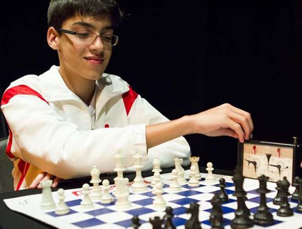 Com 16 anos, mineiro tem 160 prêmios no xadrez e título do Mercosul