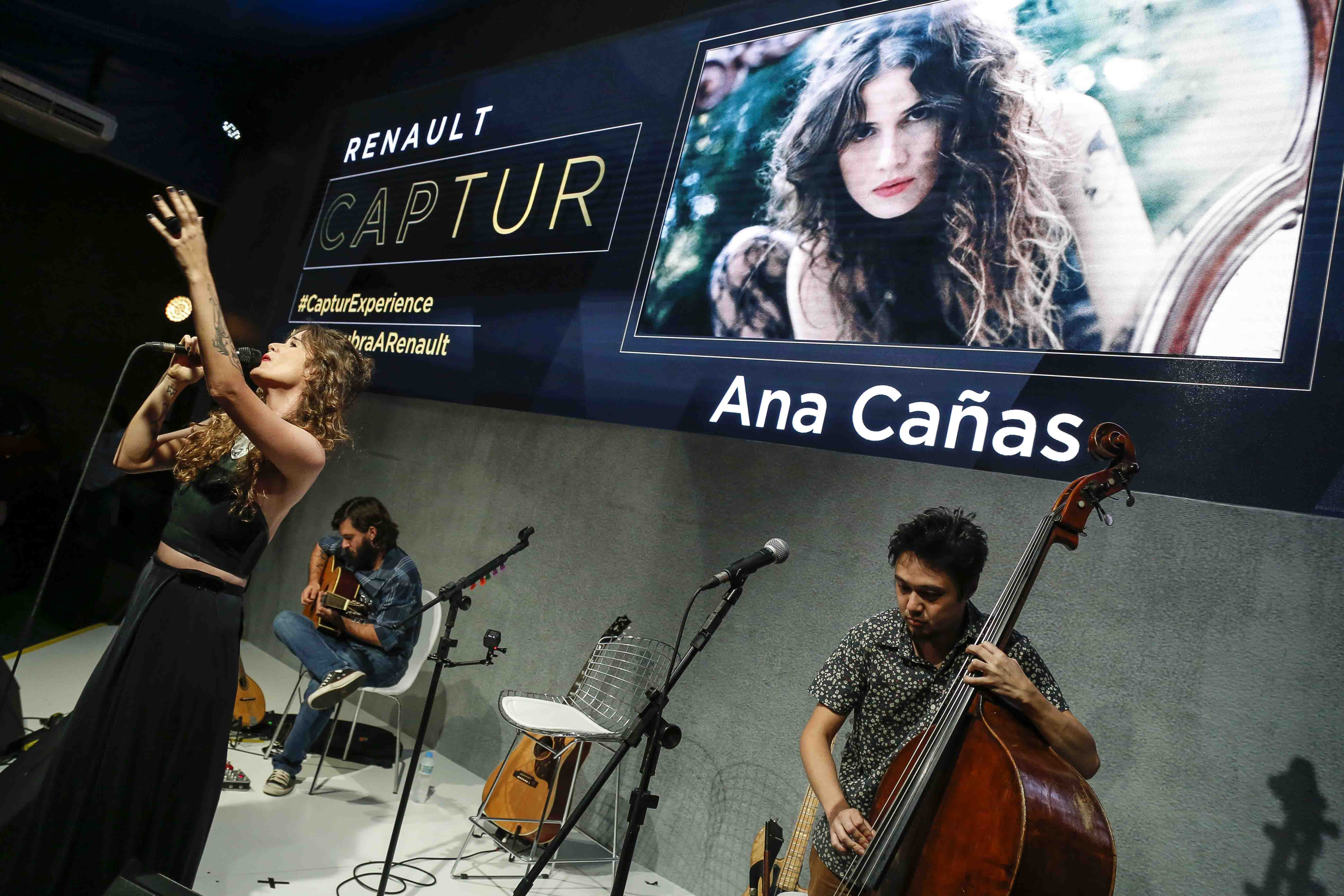Ana Cañas arrasou em show na Renault Captur Experience