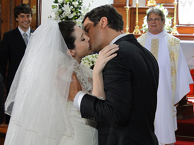 Gerson e Felícia se casam... 