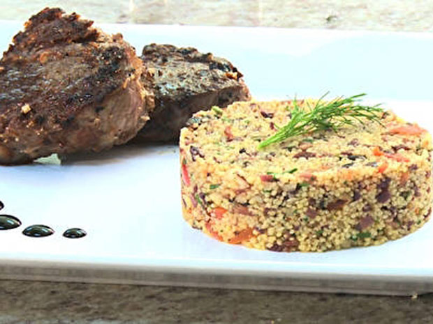 Salada de Cuscuz Marroquino é um prato supersaudável e saboroso (Foto: A Vida da Gente/ TV Globo)