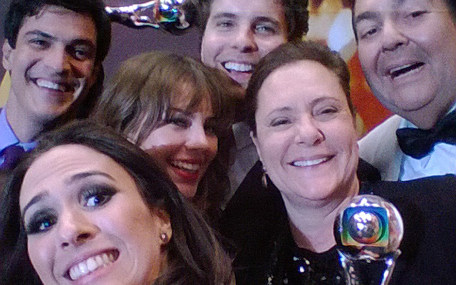 Selfies dos famosos: veja o que rola nos bastidores do prêmio Melhores do Ano de um ângulo diferente! - fotos em Por Trás das Câmeras - Domingão do Faustão