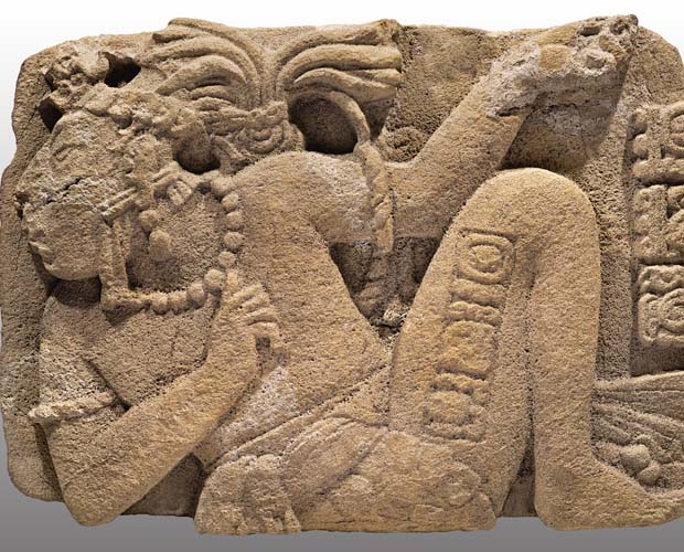 Obras da exposição sobre a civilização Maya