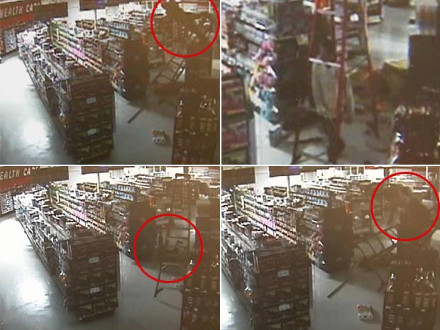 As câmeras de segurança de uma loja em Tulsa, no estado de Oklahoma (EUA), flagraram um ladrão trapalhão. Após ouvir as sirenes da polícia, o homem tentou fugir da loja usando uma escada, mas acabou caindo seis vezes antes de conseguir, 