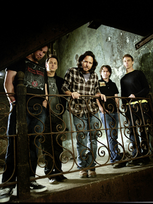 Imagem da banda Pearl Jam, em 2010 (Foto: Divulgação)