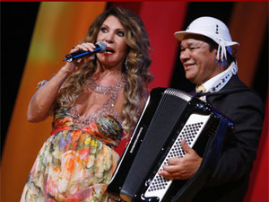 Elba Ramalho e Dominguinhos em um prêmio de música em 2008 (Foto: Felipe Panfili / G1)