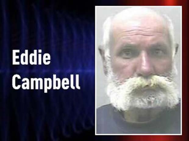 Eddie M. Campbell foi preso acusado de exposição indecente.
