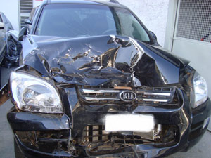 Kia Sportage após acidente; neste caso, airbags não abriram