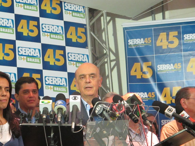José Serra faz pronunciamento em São Paulo