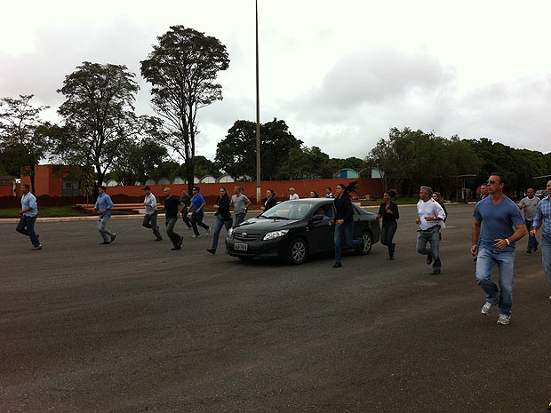 Policiais ensaiam segurança de Dilma Rousseff na posse