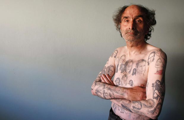 Miljenko Parserisas Bukovic gastou US$ 2.500 para fazer as 82 tatuagens. (Foto: Eliseo Fernandez/Reuters)