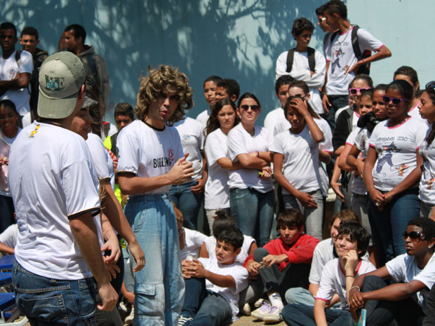 Atores apresentam peça sobre bullying em escola do Rio (Foto: Arquivo pessoal)