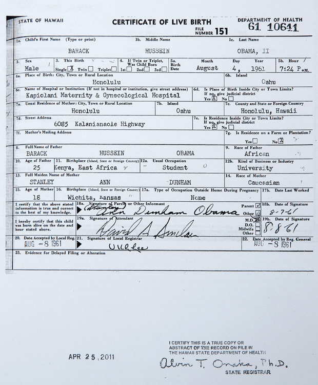 A certidão de nascimento do presidente dos EUA, Barack Obama, divulgada nesta quarta-feira (27) pela Casa Branca (Foto: AP)