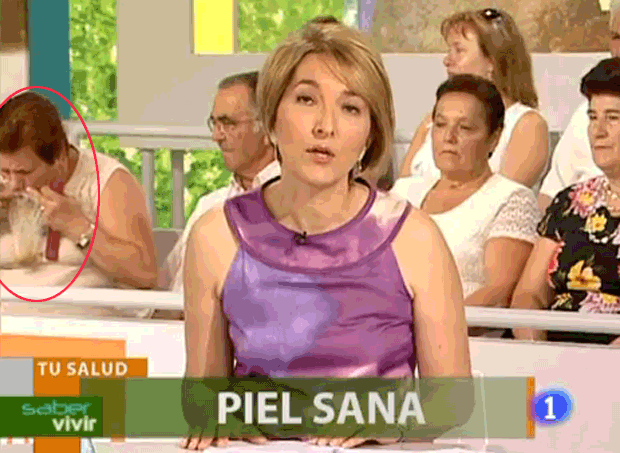 Em 2009, uma mulher foi flagrada vomitando durante um programa ao vivo na Espanha. A cena ocorreu no programa ‘Saber Vivir’, do canal RTVE. (Foto: Reprodução)