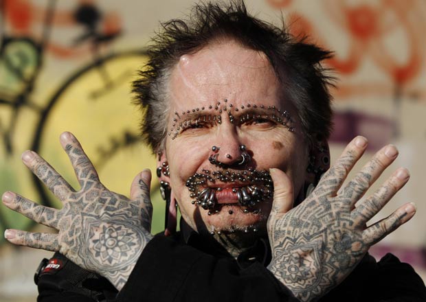 Rolf Bucholz tem 453 piercings no corpo. (Foto: Ina Fassbender/Reuters)