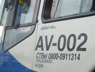 ônibus municipal de belém adesviado do não (Foto: Tahiane Stochero/G1)