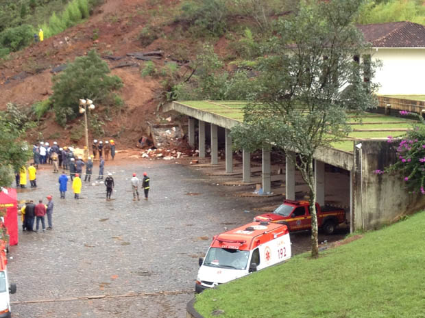 Vista da rodoviária de Ouro Preto, onde a laje caiu (Foto: Luísa Torres/TV Globo Minas)