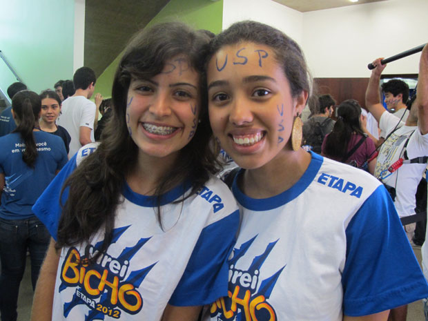Tábata Amaral e Wesla Monteiro conseguiram vaga na USP (Foto: Vanessa Fajardo/ G1)